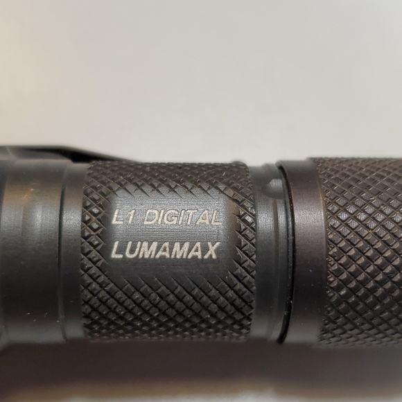 SUREFIRE L1 DIGITAL LUMANAX - Picture 7 of 8
